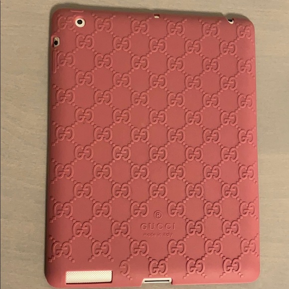 Gucci Guccissima iPad Case in Gold | MTYCI